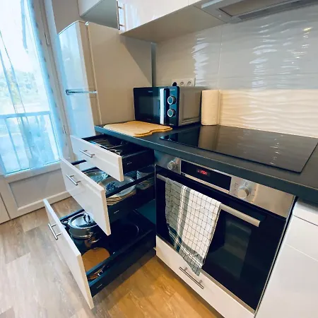 Cozy Appart' A Deux Pas De La Gare - Cozy Apartment
